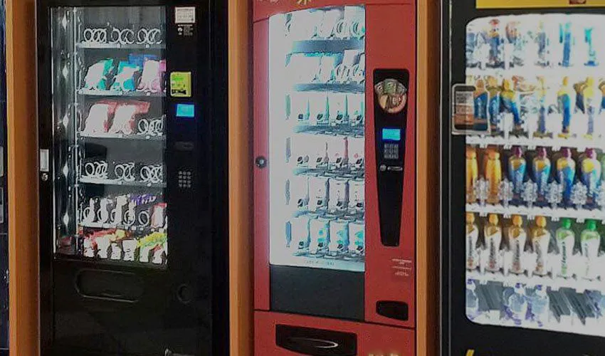 Pranzo ai distributori di ristorazione automatica